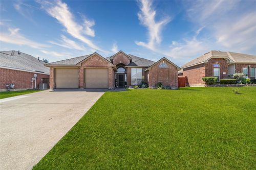 121 Magnolia Ln, Rockwall, TX, 75032-4614 | Card Image