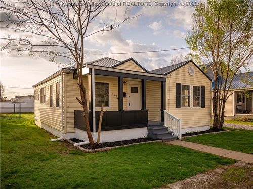 446 19th Street, Dunbar, WV, 25064 | Card Image