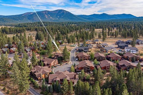 b-10410 Badger Lane, Truckee, CA, 96161-0000 | Card Image