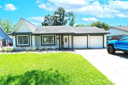 9211 Blankenship Dr, Houston, TX, 77080-2912 | Card Image