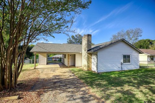 301 1st St, Palestine, TX, 75803-3903 | Card Image