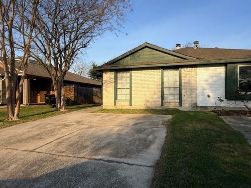 10030 Rosbrook Dr, Houston, TX, 77038-2420 | Card Image
