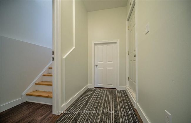 1302 Brackenwood Cres, House attached with 4 bedrooms, 2 bathrooms and 1 parking in Kingston ON | Image 26