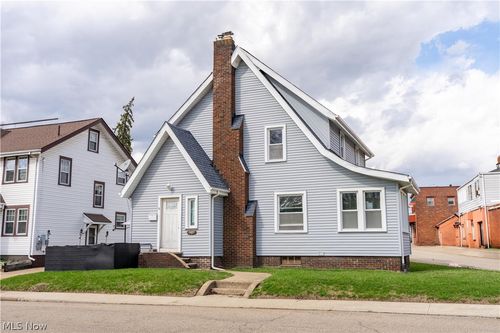 1421 Ferndale Road Nw, Canton, OH, 44709 | Card Image