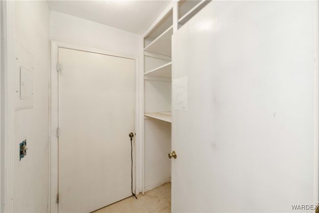 Closet | Image 39