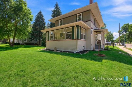 235 N Duluth Ave Avenue, Sioux Falls, SD, 57104 | Card Image