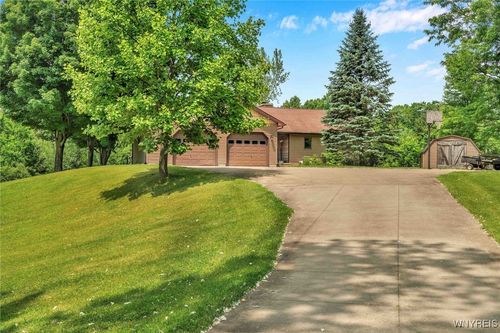 2328 Gowanda Zoar Rd, Gowanda, NY, 14070-9770 | Card Image