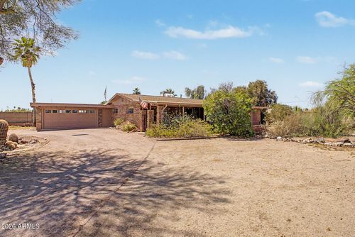 6526 E Holly Dr, Mesa, AZ, 85215-2934 | Card Image