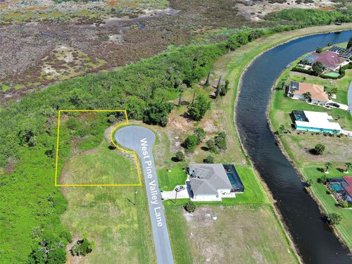 171 W Pine Valley Ln, Rotonda West, FL, 33947-2355 | Card Image