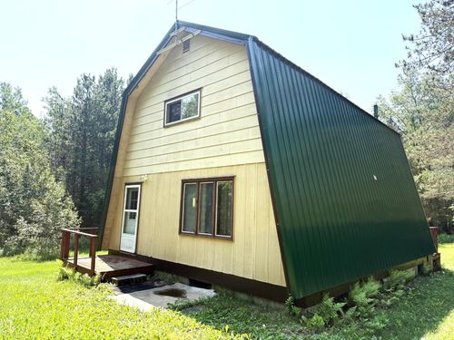 7786 Danielczak Rd, Armstrong Creek, WI, 54103-9714 | Card Image
