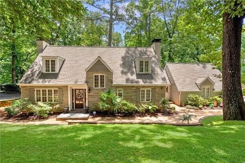 34 River Park Dr, Sandy Springs, GA, 30328-1121 | Card Image