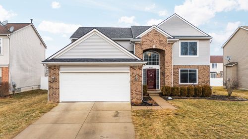 8797 Lilly Dr, Ypsilanti, MI, 48197-9651 | Card Image