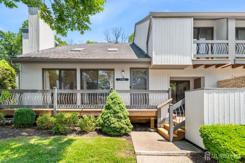 12 Arbor Ct, MONMOUTH JUNCTION, NJ, 08852-2330 | Card Image