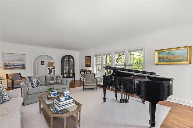 355 Myrtle St, House other with 5 bedrooms, 5 bathrooms and 2 parking in Winnetka IL | Image 6
