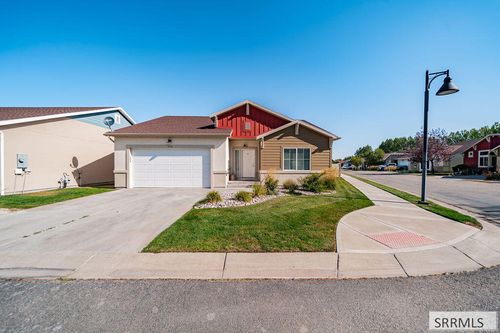 1876 Warm Springs Rd, Idaho Falls, ID, 83402-4780 | Card Image