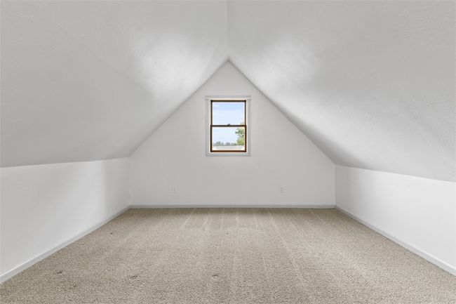 Upstairs bedroom | Image 31