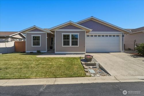 566 Village Dr, Manson, WA, 98831-9036 | Card Image
