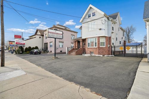 313 17 Rahway Ave, Elizabeth, NJ, 07202-3704 | Card Image