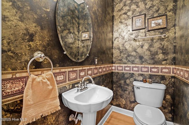 Powder Room | Image 20