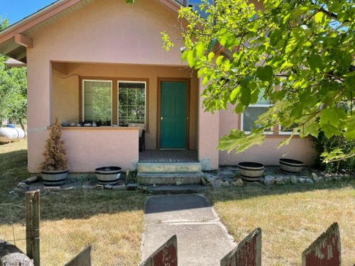 203 1st Avenue S, Hot Springs, MT, 59845 | Card Image