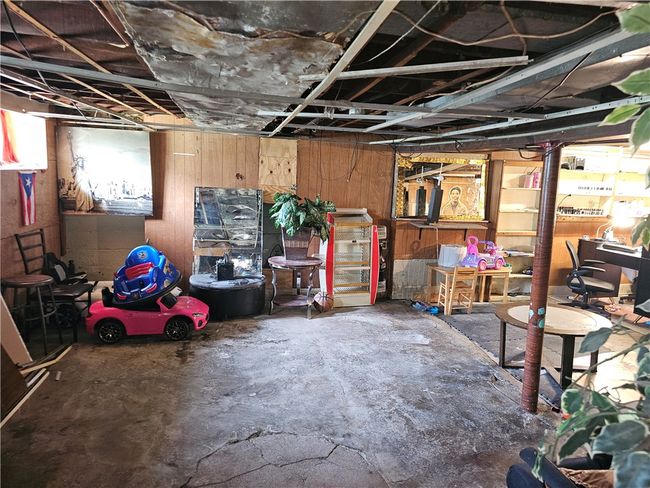 294 - 292 Carter St, Home with 6 bedrooms, 2 bathrooms and null parking in Rochester NY | Image 14