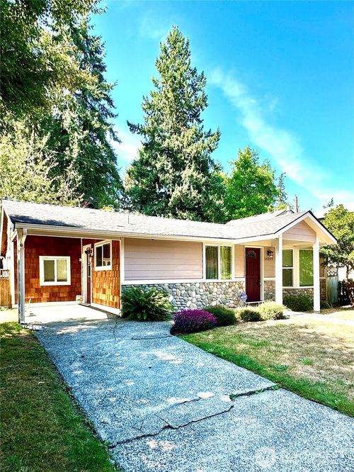 14019 Wayne Pl N, Seattle, WA, 98133-7237 | Card Image