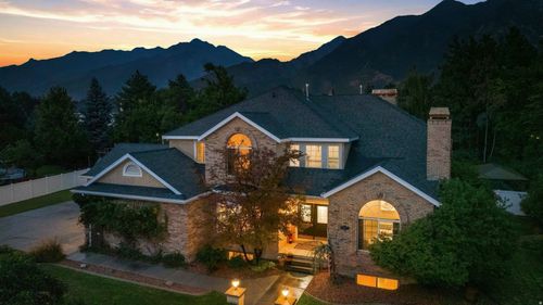 5 Quietwood Ln, Sandy, UT, 84092-4845 | Card Image