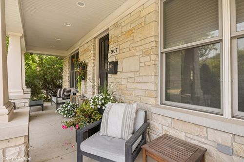 907 S Vail Ave, Arlington Heights, IL, 60005-2541 | Card Image