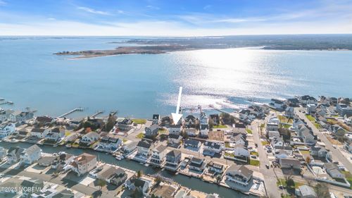 80 Bay Breeze Dr, Toms River, NJ, 08753-2475 | Card Image