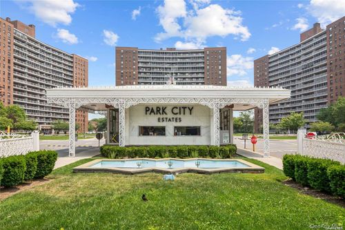 2c-61-35 98th St, Rego Park, NY, 11374-1421 | Card Image