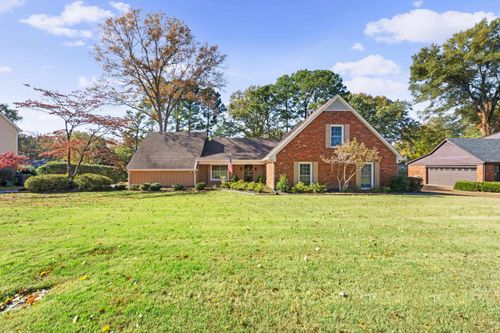 1751 Magnolia Tree Rd, Germantown, TN, 38138-2803 | Card Image