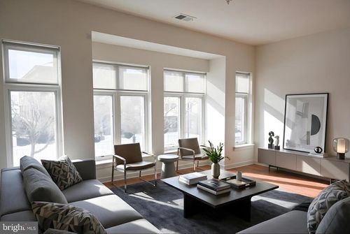 apt-207-350 S Broad St, Trenton, NJ, 08608-2524 | Card Image