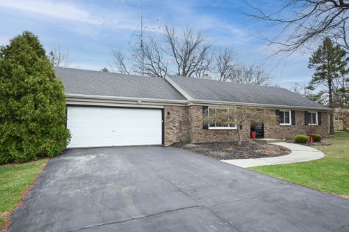 3027 Storybook Dr, Mount Pleasant, WI, 53406-5140 | Card Image