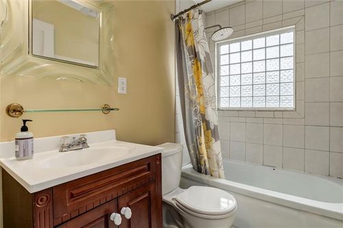 6105 Granada St, Fairway, KS, 66205-3243 | Card Image