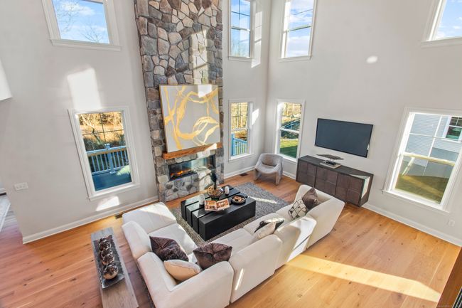 38 Summer Time Cir, House other with 3 bedrooms, 3 bathrooms and null parking in Pawcatuck CT | Image 17