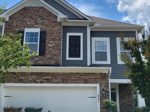 637 Mountain Pine Dr, Cary, NC, 27519-9616 | Card Image