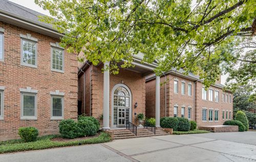 apt-300-3733 W End Ave, Nashville, TN, 37205-1880 | Card Image