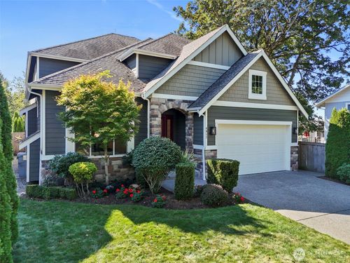 4917 Ne 8th St, Renton, WA, 98059-7745 | Card Image