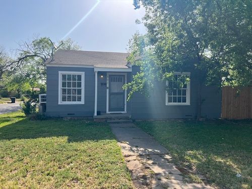 901 Ballinger St, Abilene, TX, 79605-2930 | Card Image