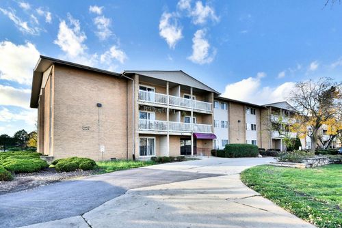 310-940 Beau Drive, Des Plaines, IL, 60016 | Card Image