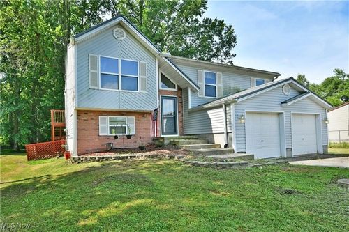 238 Raymond Ave Nw, Warren, OH, 44483-1154 | Card Image