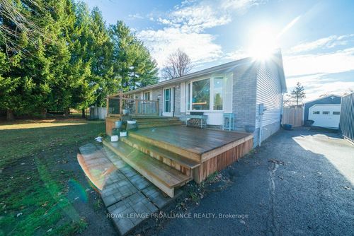 26 Dollar Cres, Napanee, ON, K7R3K7 | Card Image