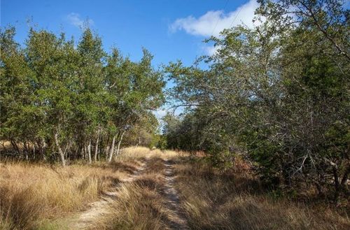 525 Nameless Rd, Driftwood, TX, 78619-2096 | Card Image