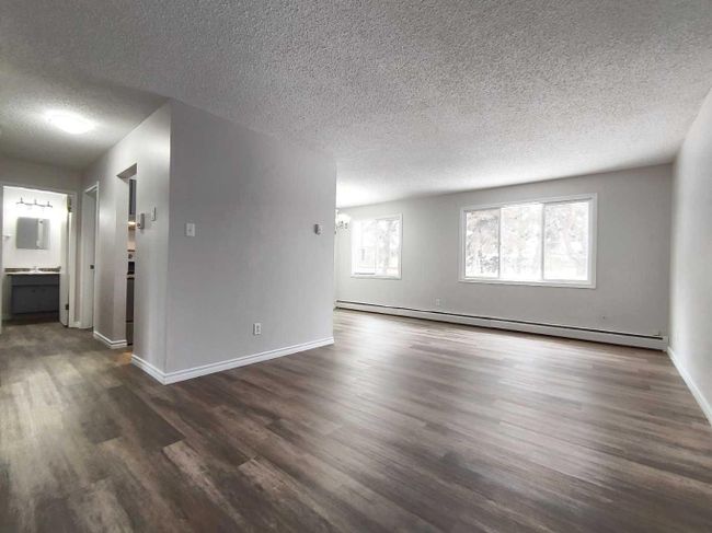 6 - 10035 155 Street Nw, Home with 1 bedrooms, 1 bathrooms and 1 parking in Edmonton AB | Image 8