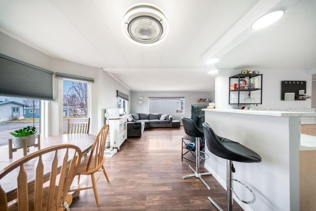40 Hearthstone Dr, House other with 3 bedrooms, 2 bathrooms and 2 parking in Lacombe AB | Image 13