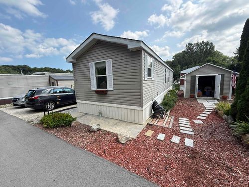 c13-8481 S 5th Ave, Oak Creek, WI, 53154-8028 | Card Image
