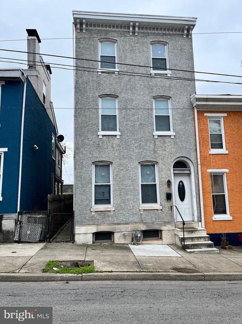 318 E Marshall St, NORRISTOWN, PA, 19401-5031 | Card Image