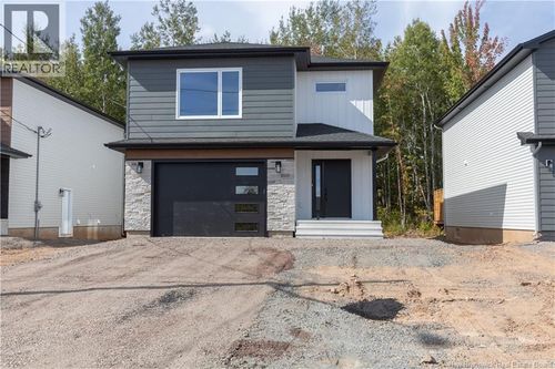 95 Rosenburg St, Moncton, NB, E1G6E9 | Card Image