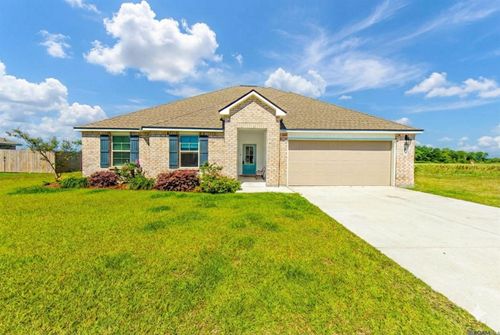 23074 Riverbank St, Vacherie, LA, 70090-3000 | Card Image