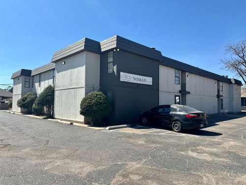 2d-2101 16th Street, Lubbock, TX, 79401 | Card Image